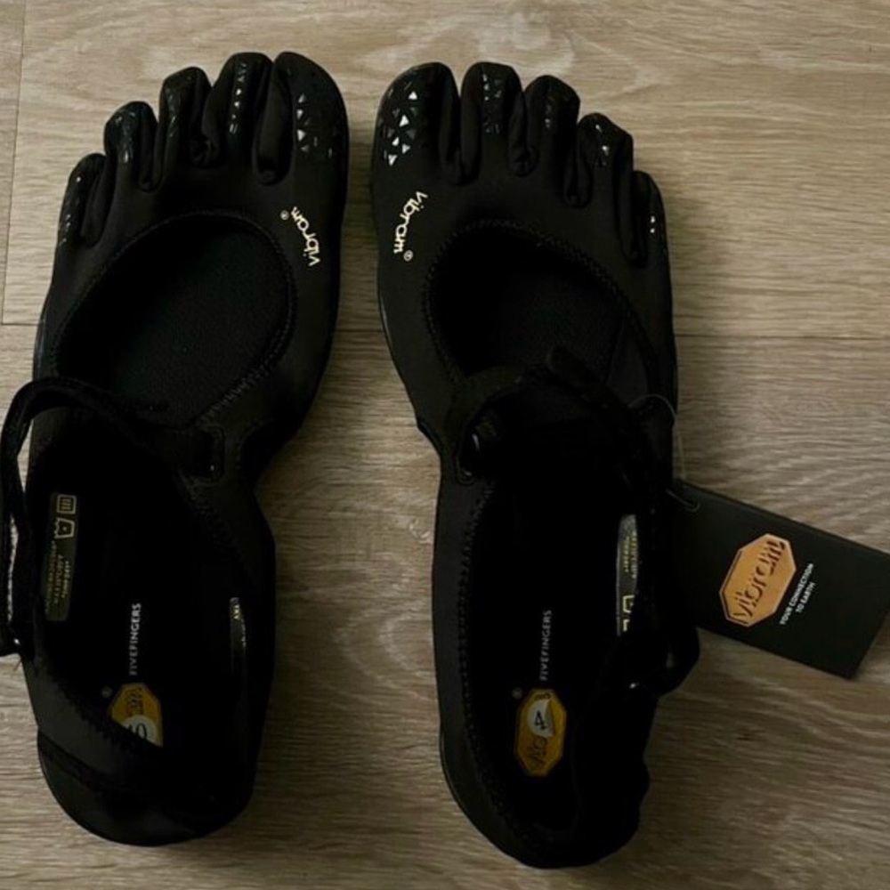Vibram - Picture 1 of 4